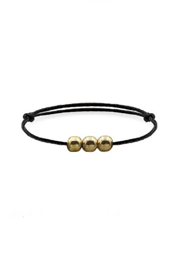 Inel cu snur negru si 3 pandantive din argint 925 placate cu aur 24k in forma de bila cu model, masura ajustabila
