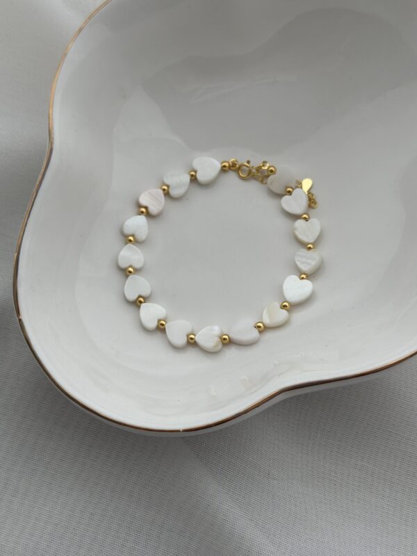 Bratara Sideph Hearts din scoica in forma de inima si accesorii din Argint 925 placate cu Aur 14k