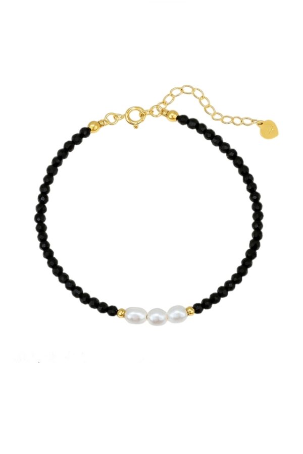 Bratara Triple Pearl din Spinel negru de 2,5 mm cu perle naturale de cultura albe de 5 mm, masura ajustabila